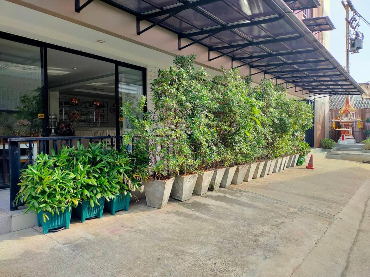 168 Studio Hotel Ubon Ratchathani Dış mekan fotoğraf