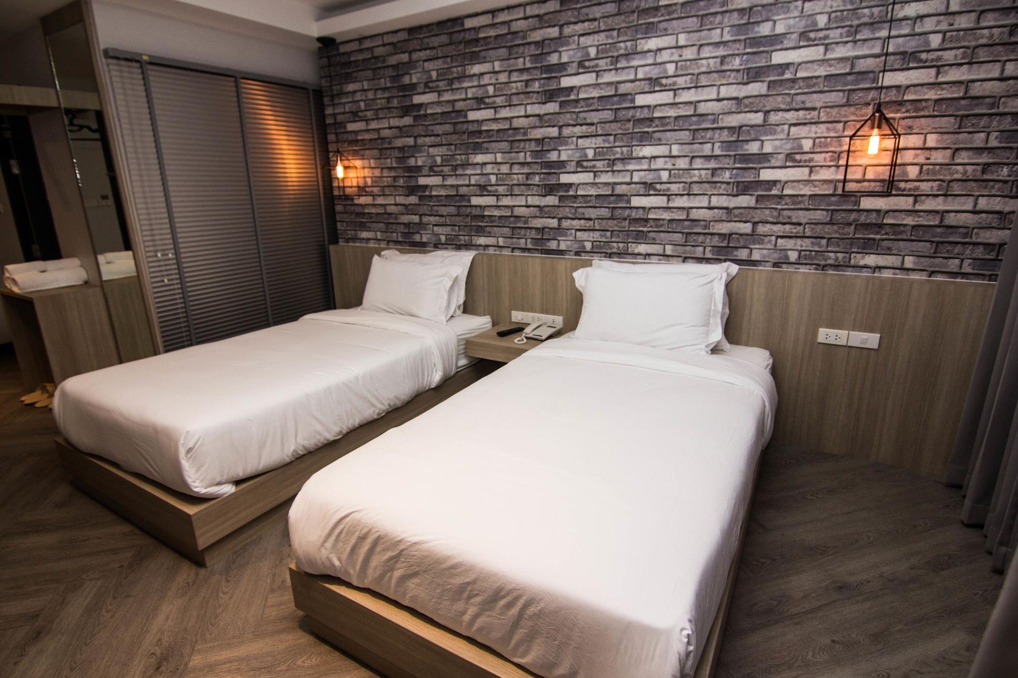 168 Studio Hotel Ubon Ratchathani Dış mekan fotoğraf