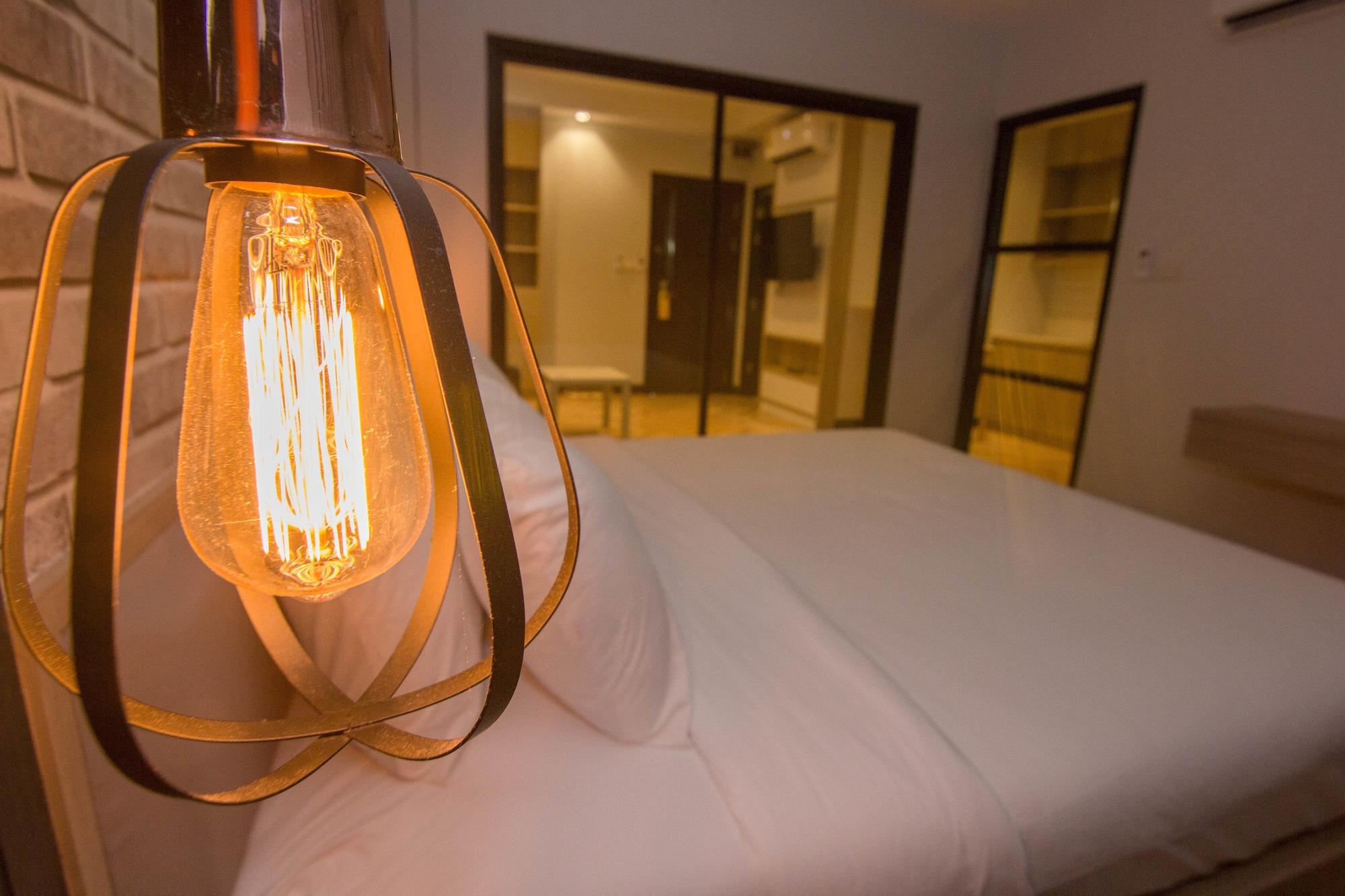 168 Studio Hotel Ubon Ratchathani Dış mekan fotoğraf